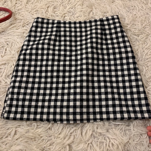 Gingham print side zip mini skirt - Picture 2 of 2